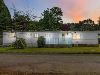 16-2607 Selwyn Road - 2