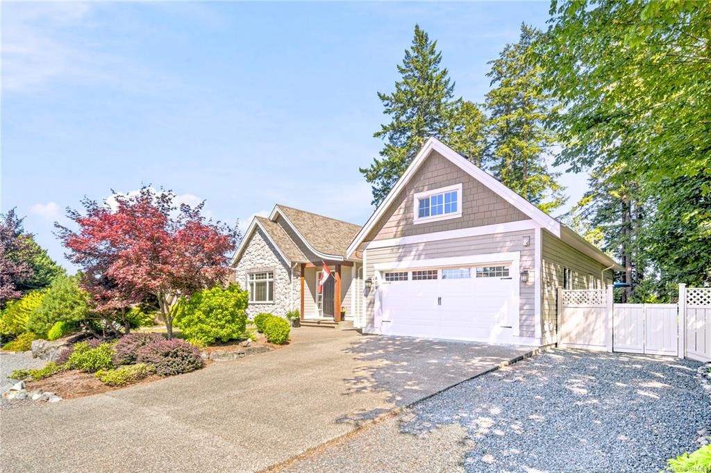 609 Meadow Drive, French Creek, BC, V9K 2T2