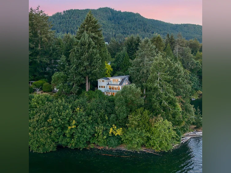 312 Roland Road, Ladysmith, BC, V9G 1X8 - 2