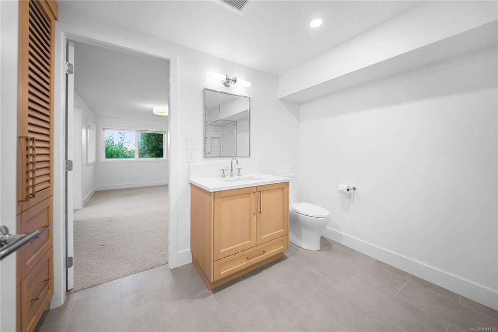 312 Roland Road, Ladysmith, BC, V9G 1X8 - 74