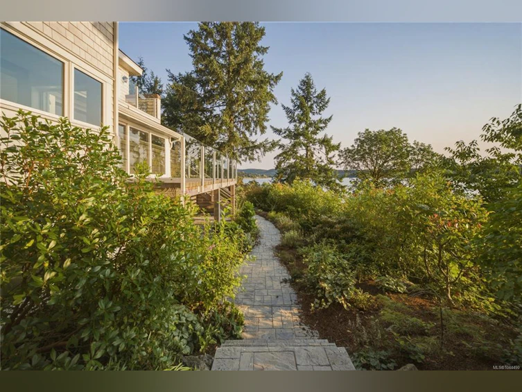312 Roland Road, Ladysmith, BC, V9G 1X8 - 85