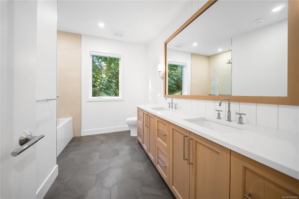 312 Roland Road, Ladysmith, BC, V9G 1X8 - 61
