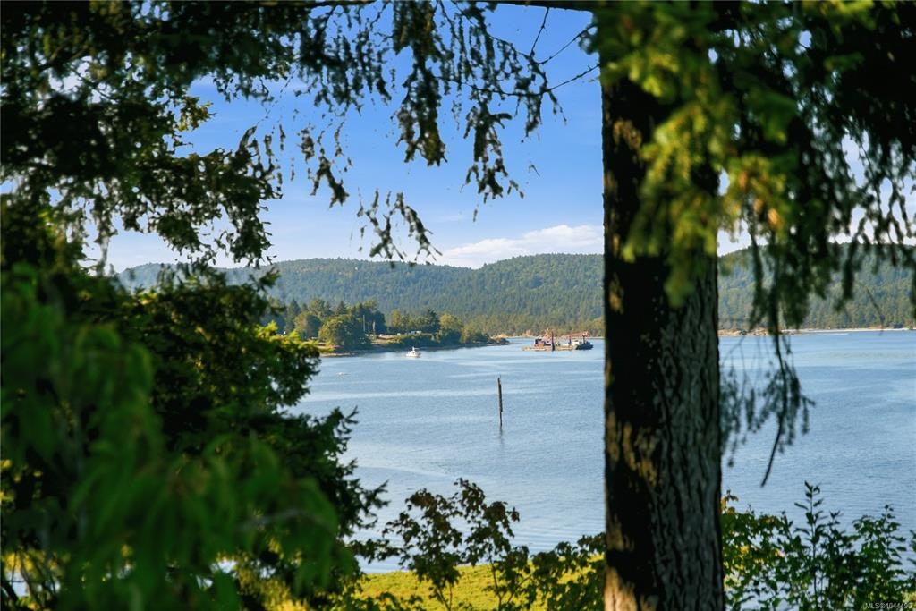 312 Roland Road, Ladysmith, BC, V9G 1X8 - 40