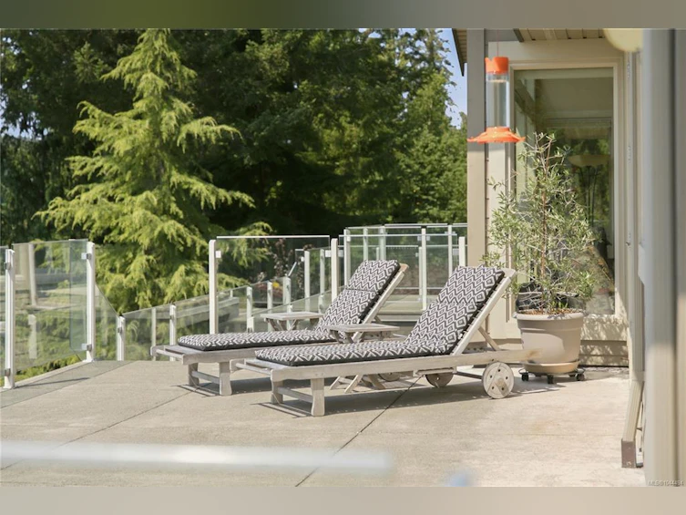 1157 West Road, Quadra Island, BC, V0N 2P0 - 27