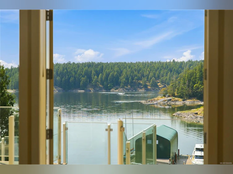 1157 West Road, Quadra Island, BC, V0N 2P0 - 20