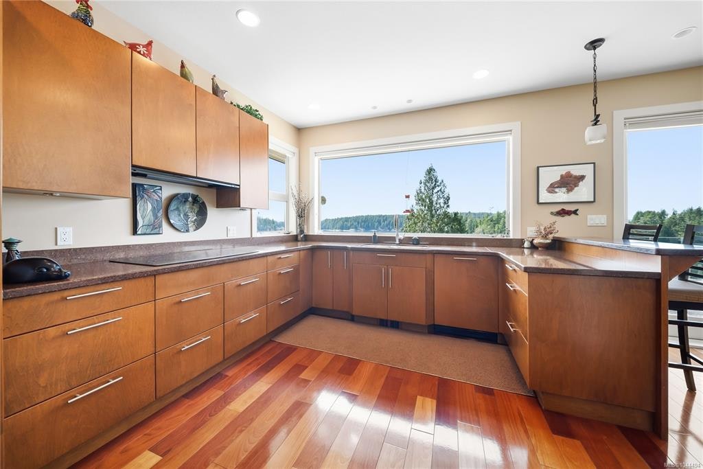 1157 West Road, Quadra Island, BC, V0N 2P0 - 30