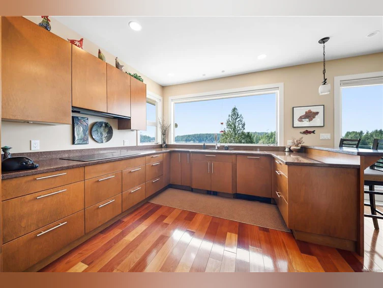 1157 West Road, Quadra Island, BC, V0N 2P0 - 30