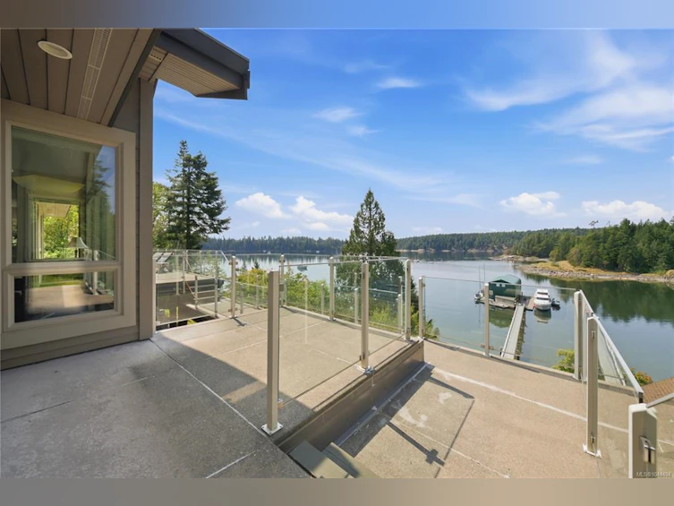 1157 West Road, Quadra Island, BC, V0N 2P0 - 26