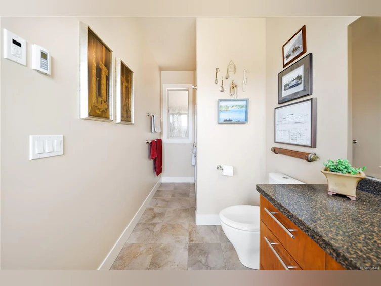 1157 West Road, Quadra Island, BC, V0N 2P0 - 49
