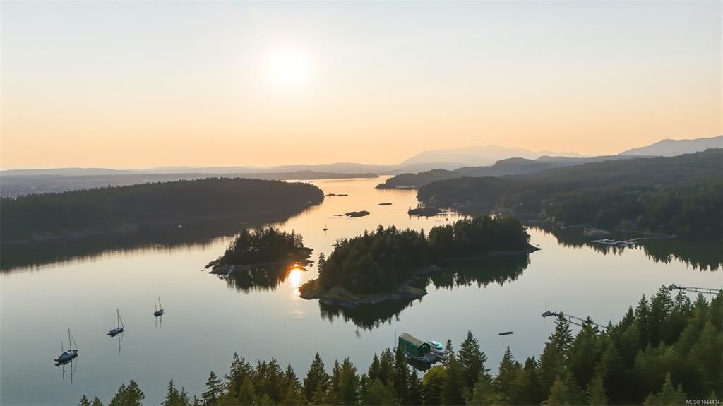 1157 West Road, Quadra Island, BC, V0N 2P0 - 94