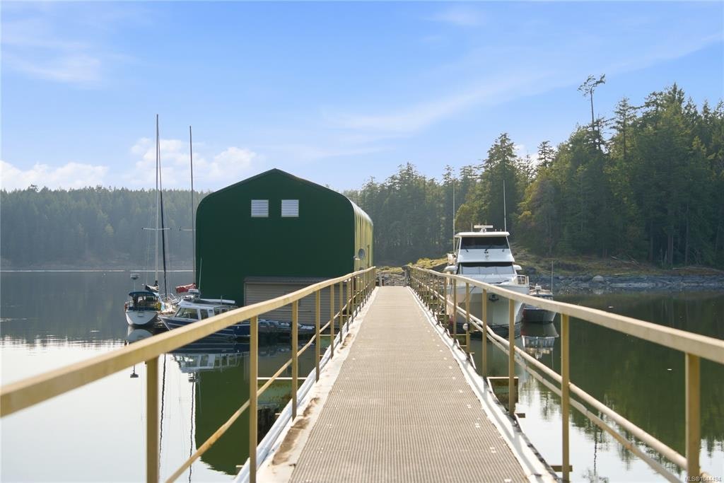 1157 West Road - 5