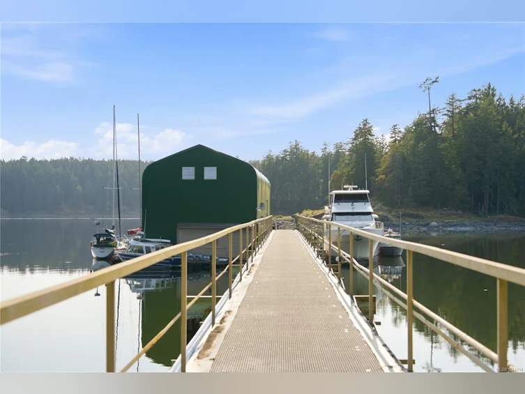1157 West Road, Quadra Island, BC, V0N 2P0 - 5