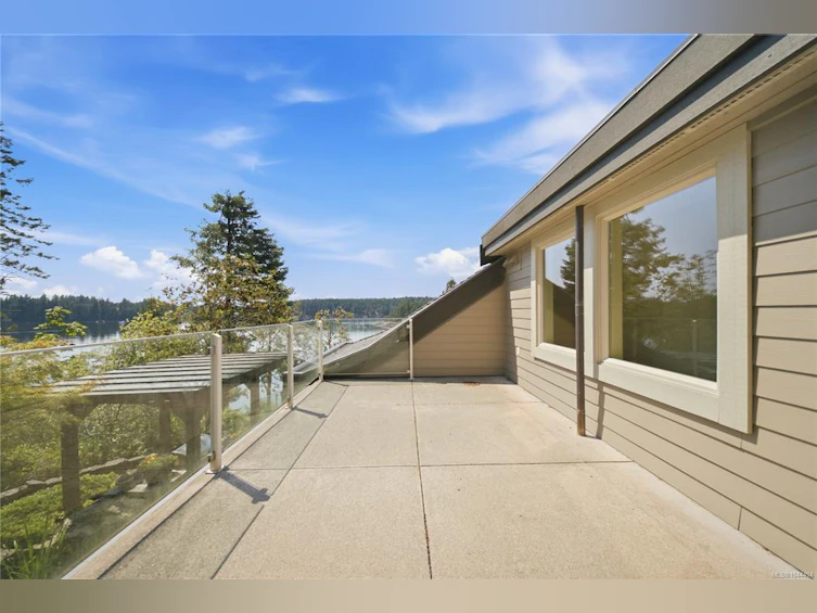 1157 West Road, Quadra Island, BC, V0N 2P0 - 52