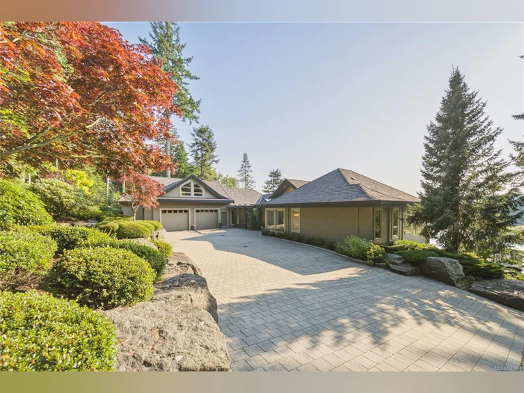 1157 West Road, Quadra Island, BC, V0N 2P0 - 11
