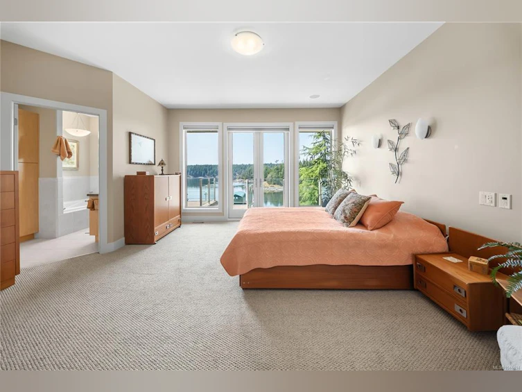 1157 West Road, Quadra Island, BC, V0N 2P0 - 41
