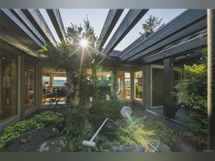 1157 West Road, Quadra Island, BC, V0N 2P0 - 17