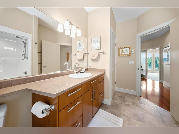 1157 West Road, Quadra Island, BC, V0N 2P0 - 40