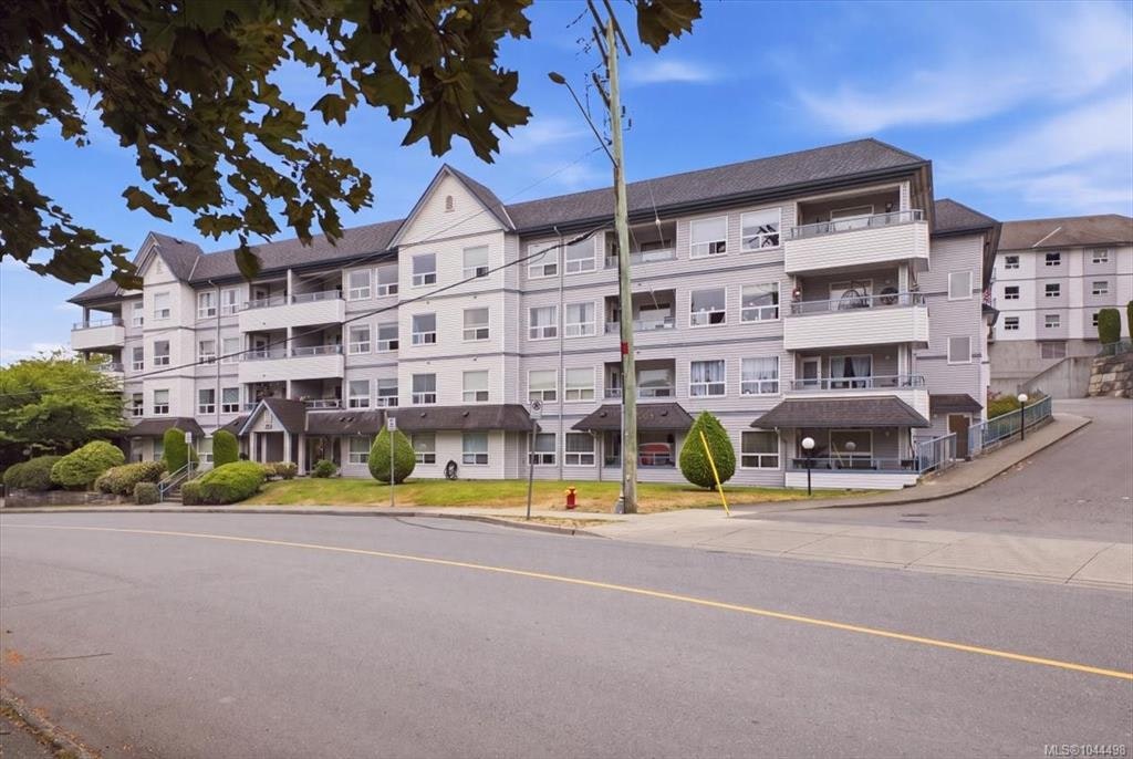 307-1631 Dufferin Crescent, Nanaimo, BC, V9S 5T4