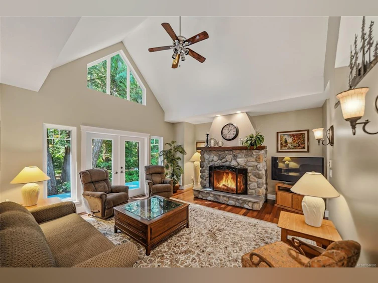 382 Dorset Road, Qualicum Beach, BC, V9K 1H5 - 2