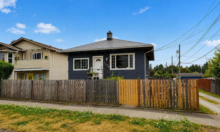 4338 Bute Street