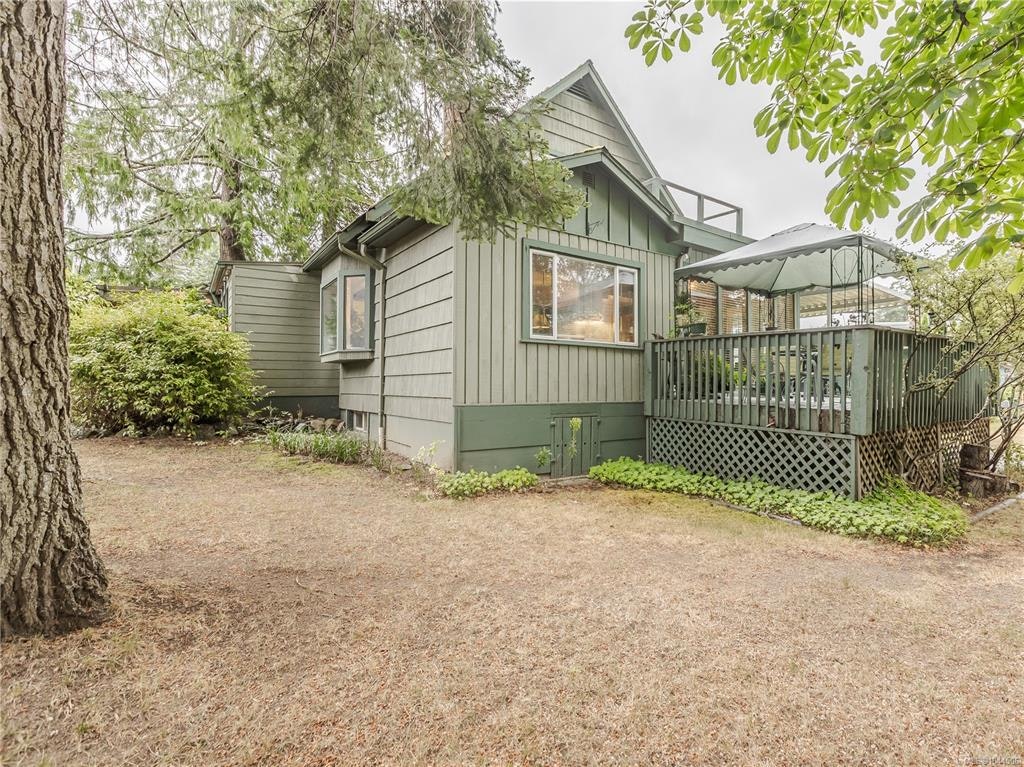 1719 E Centennial Avenue, Comox, BC, V9M 2W3 - 11
