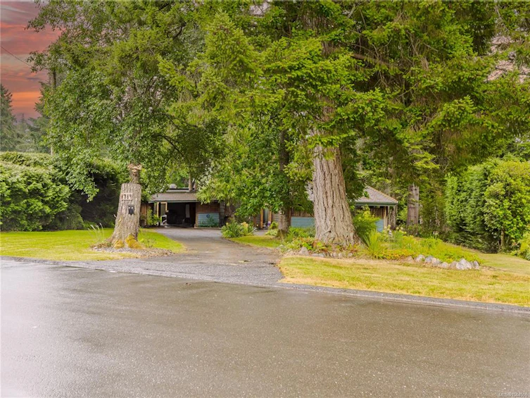 1719 E Centennial Avenue, Comox, BC, V9M 2W3 - 3