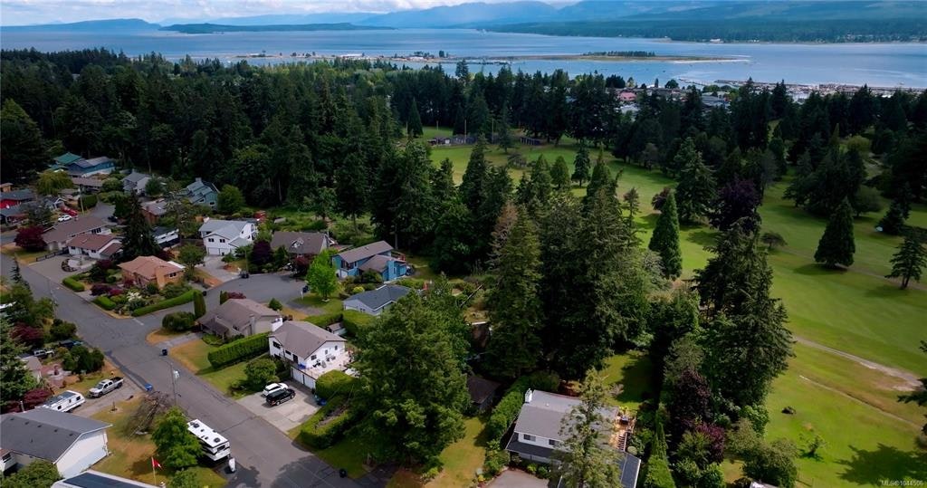 1719 E Centennial Avenue, Comox, BC, V9M 2W3 - 49