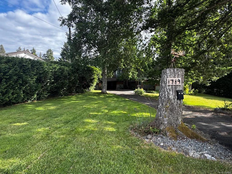 1719 E Centennial Avenue, Comox, BC, V9M 2W3 - 2