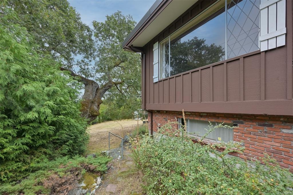 3938 Shorncliffe Road, Saanich, BC, V8P 2T6 - 42