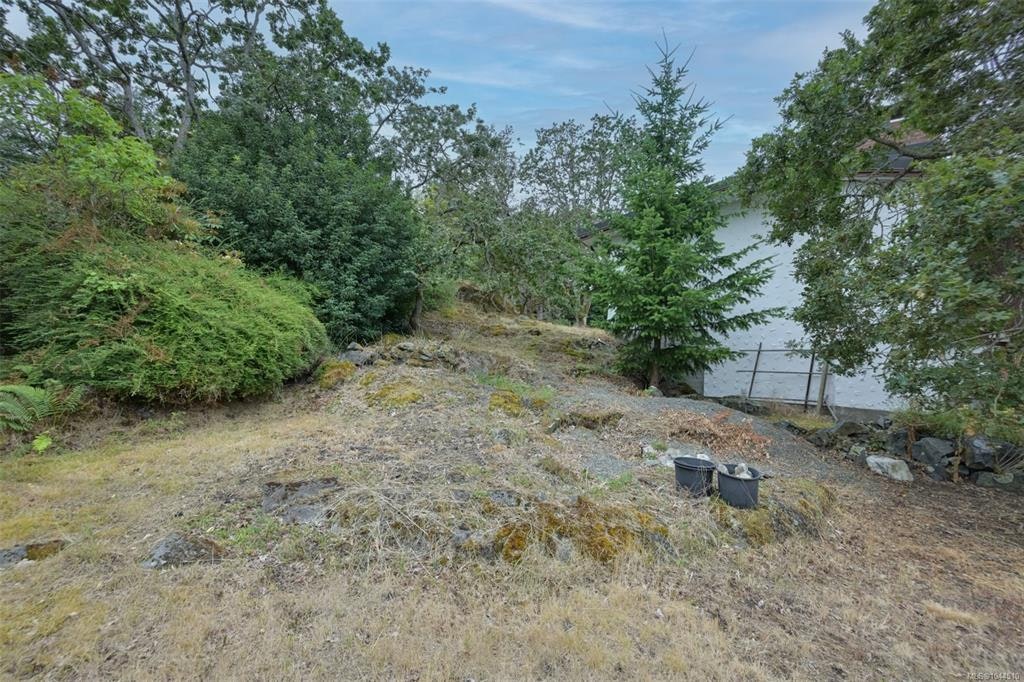 3938 Shorncliffe Road, Saanich, BC, V8P 2T6 - 45