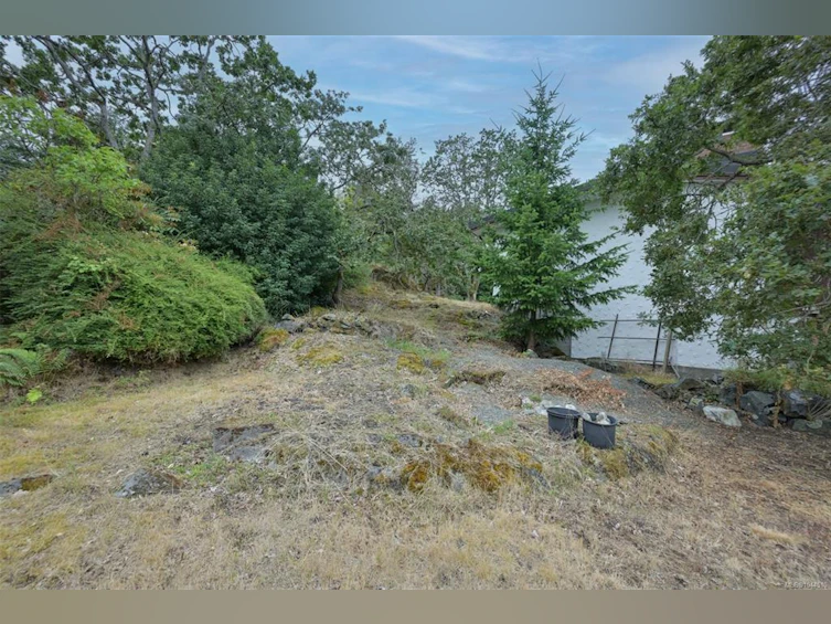 3938 Shorncliffe Road, Saanich, BC, V8P 2T6 - 45