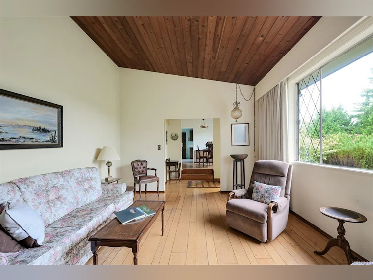 3938 Shorncliffe Road, Saanich, BC, V8P 2T6 - 8