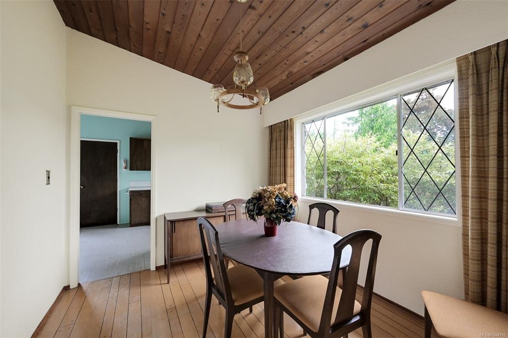 3938 Shorncliffe Road, Saanich, BC, V8P 2T6 - 11