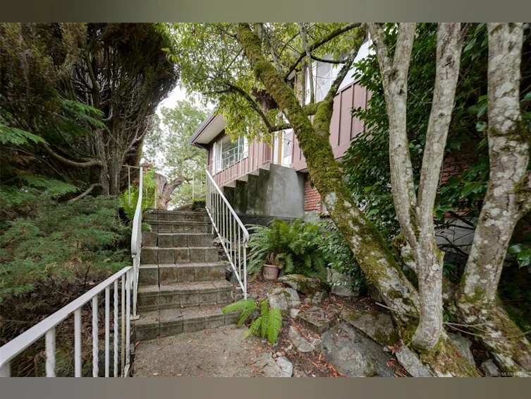 3938 Shorncliffe Road, Saanich, BC, V8P 2T6 - 58