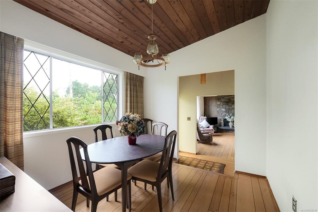 3938 Shorncliffe Road, Saanich, BC, V8P 2T6 - 12