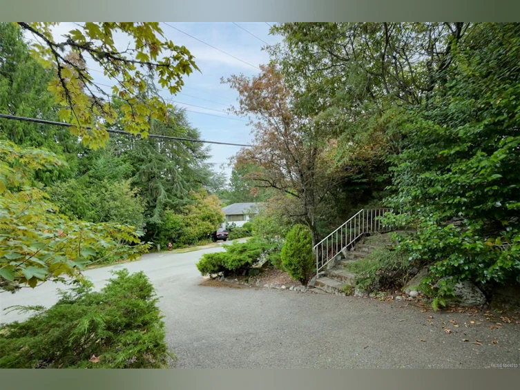 3938 Shorncliffe Road, Saanich, BC, V8P 2T6 - 57