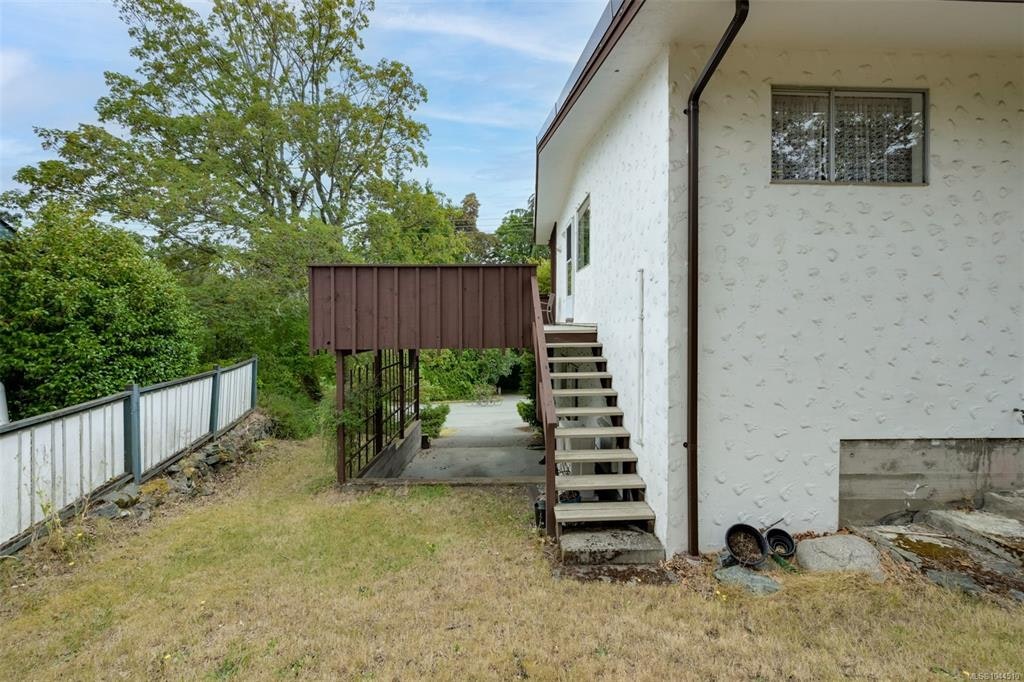 3938 Shorncliffe Road, Saanich, BC, V8P 2T6 - 54