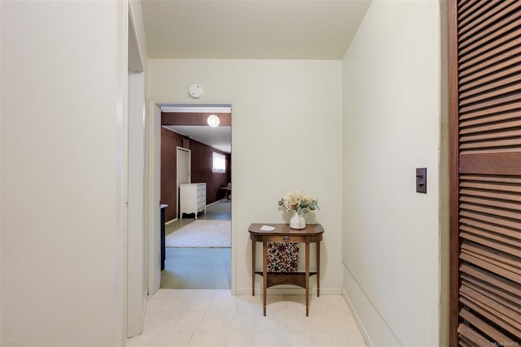 3938 Shorncliffe Road, Saanich, BC, V8P 2T6 - 40
