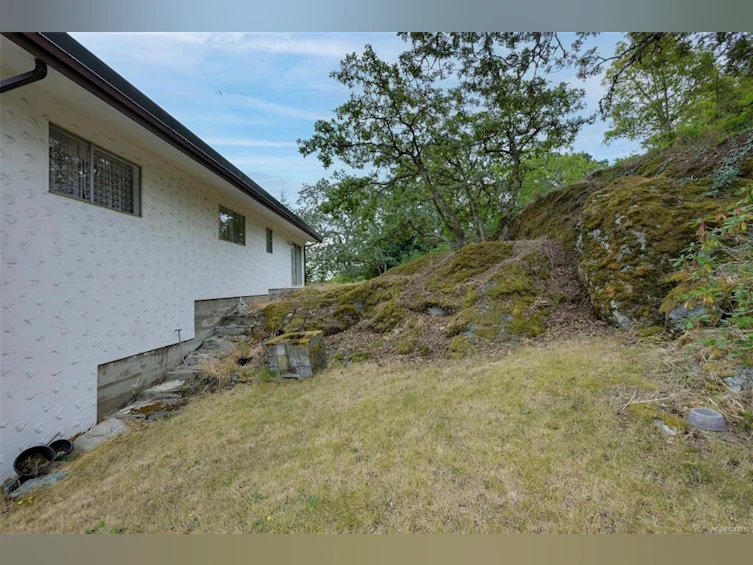 3938 Shorncliffe Road, Saanich, BC, V8P 2T6 - 52