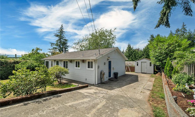 515 Oak Place
