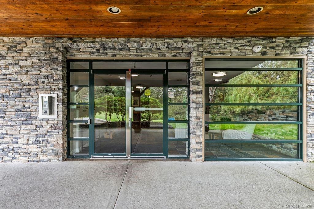 305-2676 S Island Highway, Campbell River, BC, V9W 1C7 - 4