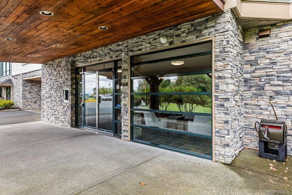 305-2676 S Island Highway, Campbell River, BC, V9W 1C7 - 3