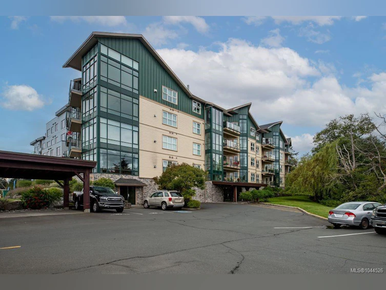 305-2676 S Island Highway, Campbell River, BC, V9W 1C7