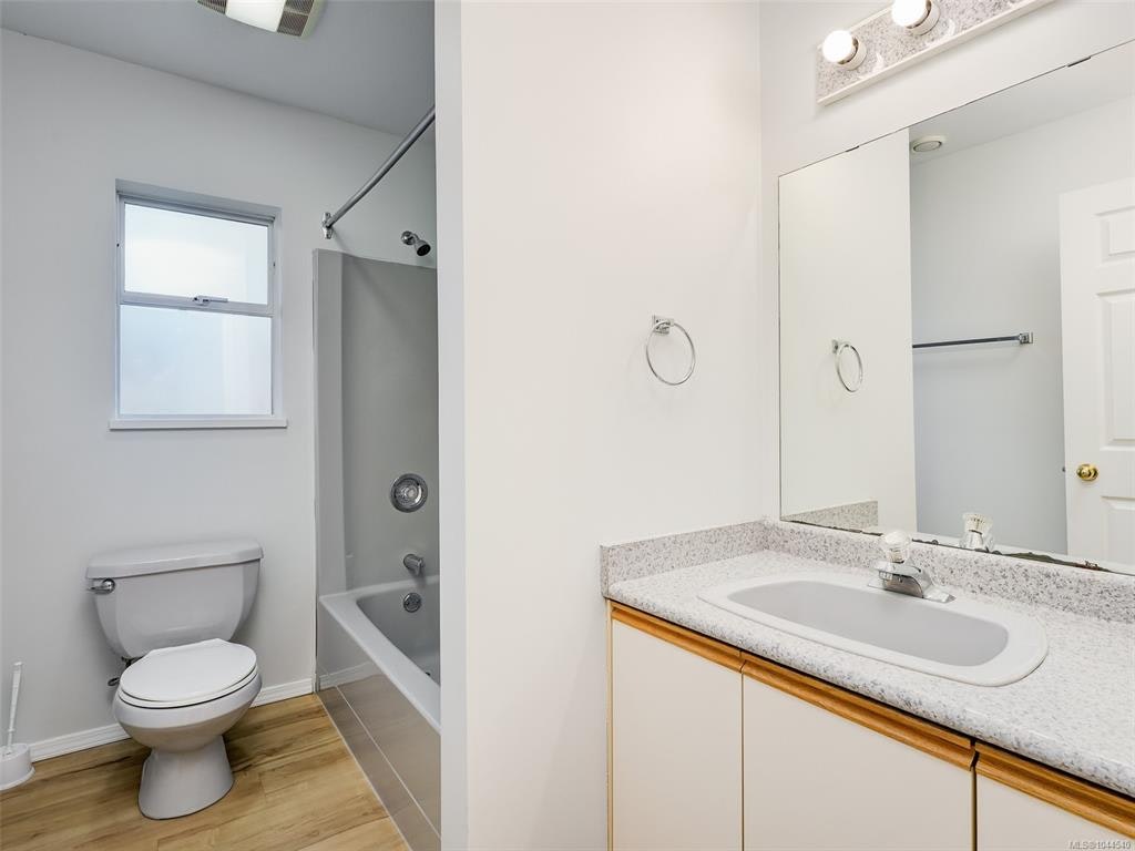 1287 Carmichael Court, Saanich, BC, V8Z 7B9 - 30