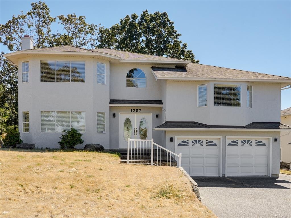 1287 Carmichael Court, Saanich, BC, V8Z 7B9