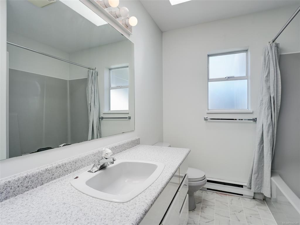 1287 Carmichael Court, Saanich, BC, V8Z 7B9 - 22