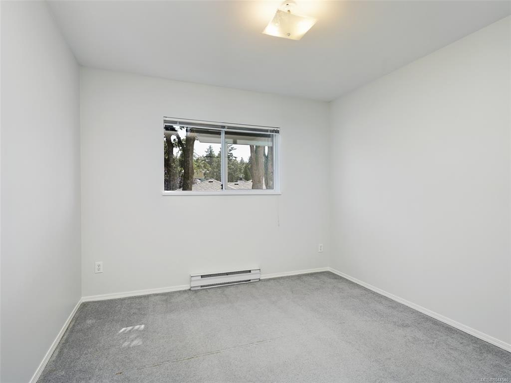 1287 Carmichael Court, Saanich, BC, V8Z 7B9 - 28