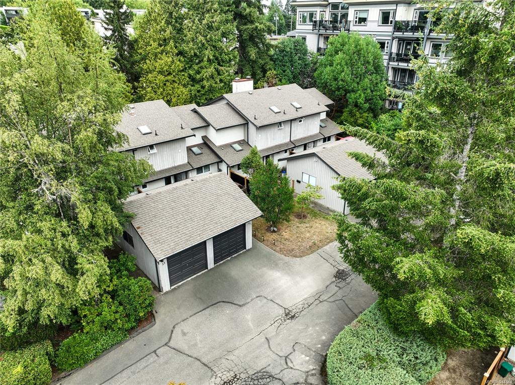 14-1184 Clarke Road, Central Saanich, BC, V8M 1K3