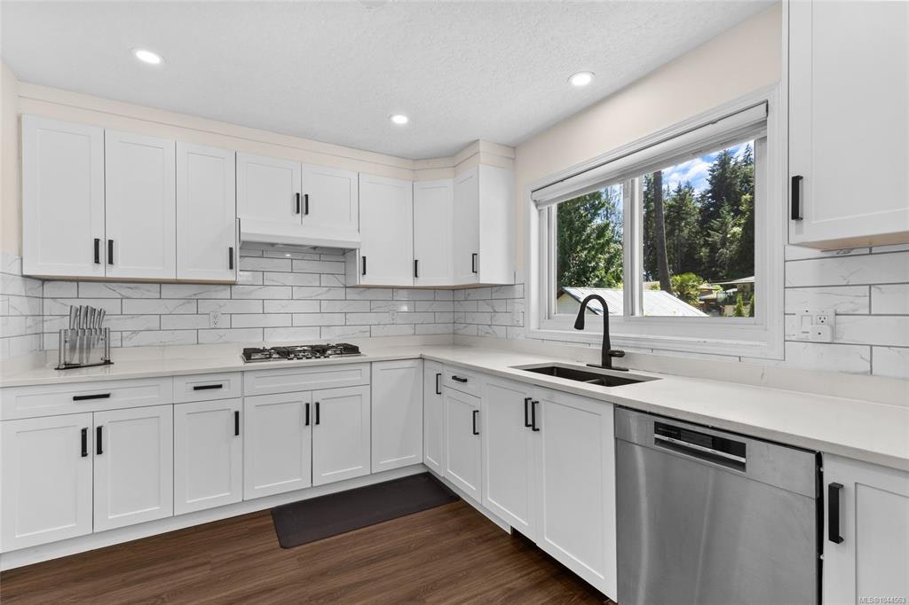 1039 Haslam Avenue, Langford, BC, V9B 2N3