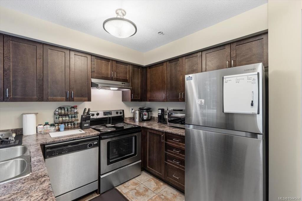 203-1620 Townsite Road, Nanaimo, BC, V9S 1N2